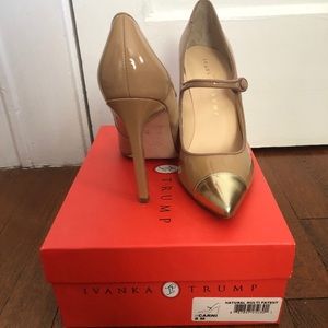 Nude gold toed Ivanka Trump heels!